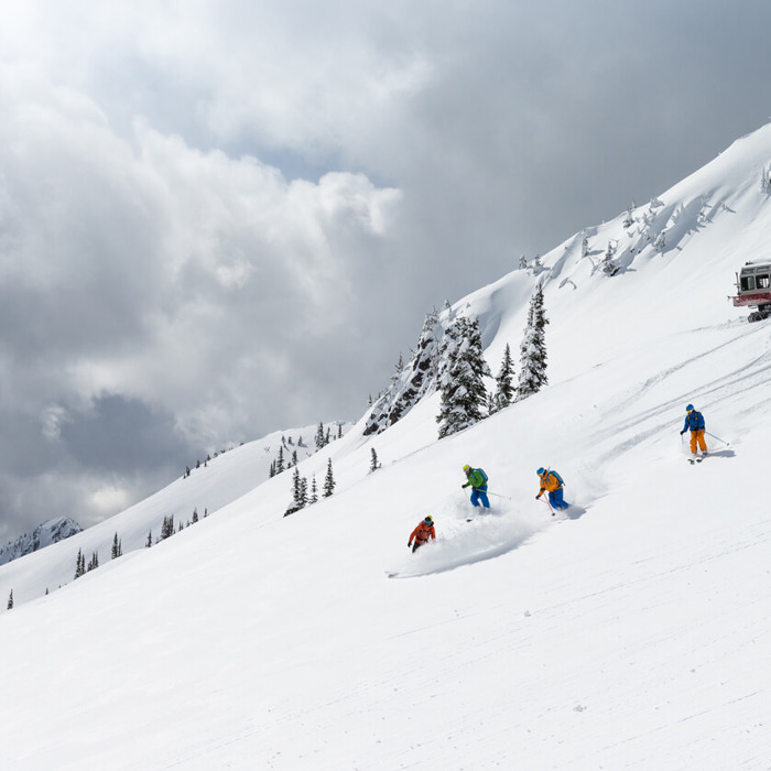 Complete Guide to First-time Cat-skiing