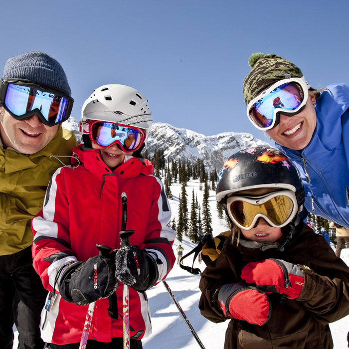 Best March Break 2023 Ski Deals in Canada