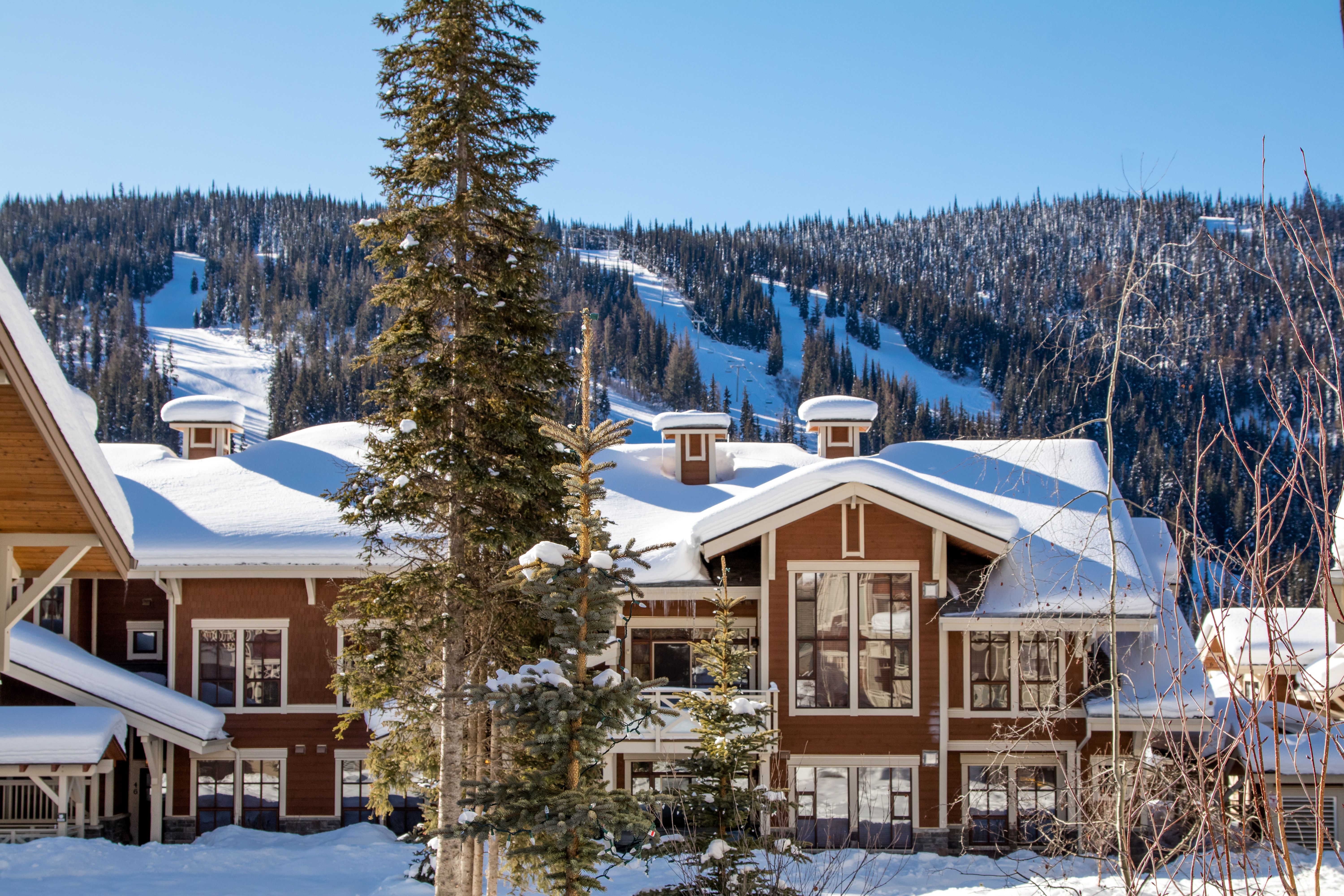 Stone's Throw Condos 4*