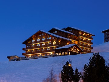 Ours Blanc Hotel & Spa 4*